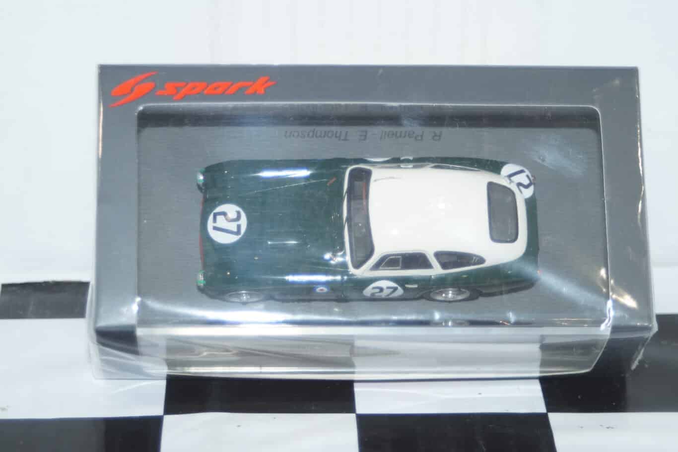Spark aston martin db3 24h le mans 1952 #27 r.parnell 1:43 ref s2434