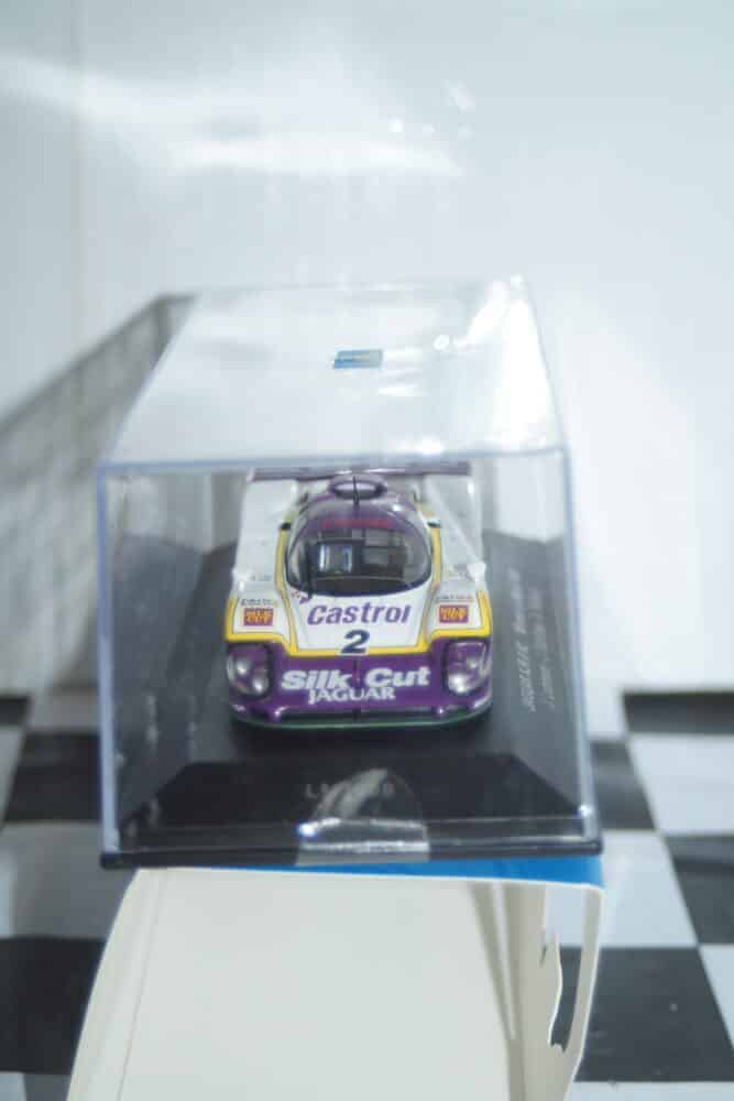 Ixo jaguar xjr-9 #2 le mans winner 1988 diecast 1:43 lm1988