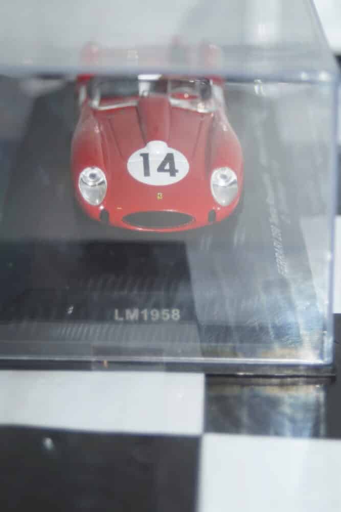 Ixo ferrari 250 tr #14 winner le mans 1958 diecast 1:43 lm1958