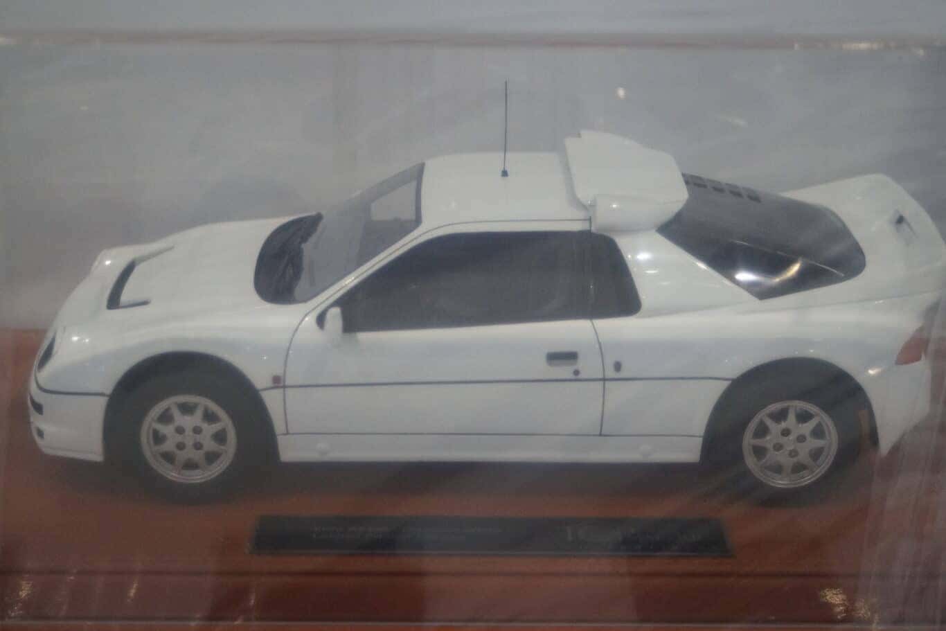 Top marques ford rs 200 evolution white 1:18 resin ltd 500 ref top122a