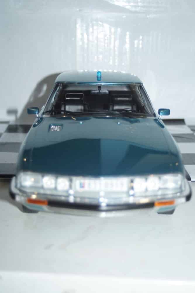 Norev ferrari f40 1987 1:12 scale ref 127902