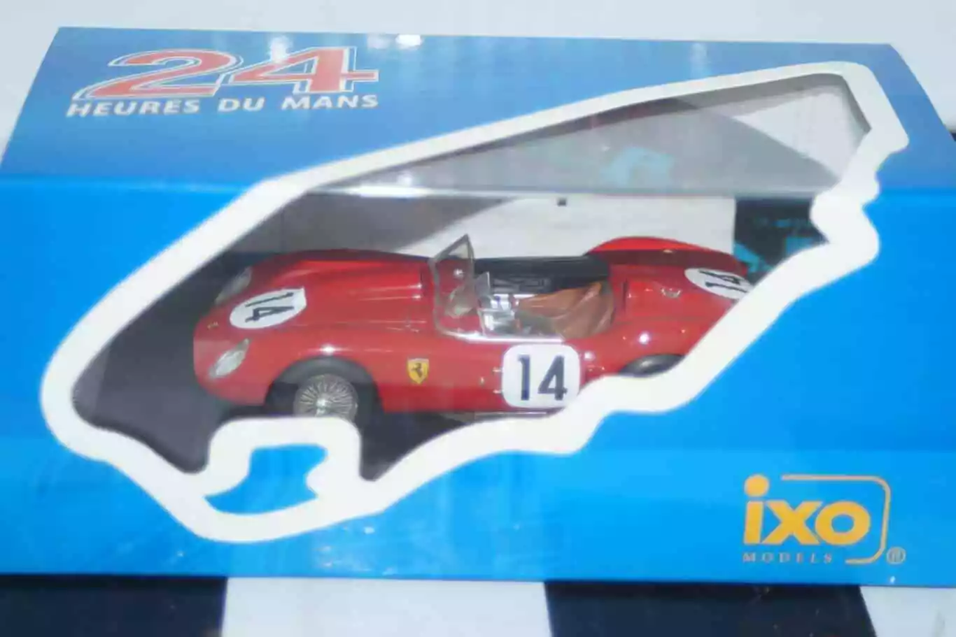 Ixo ferrari 250 tr #14 winner le mans 1958 diecast 1:43 lm1958