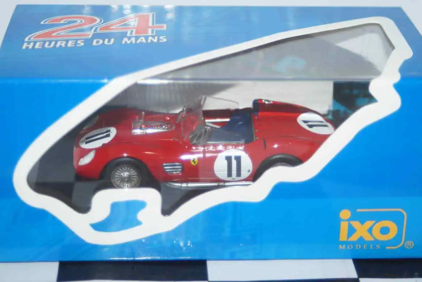 Ixo ferrari tr60 #11 winner le mans 1960 diecast 1:43 lm1960