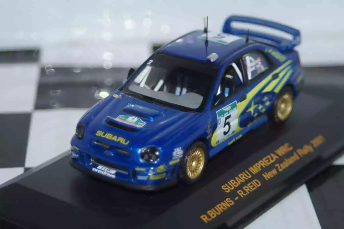 Ixo subaru impreza wrc new zealand rally 2001 burns #5 rally car collection 1/43rd