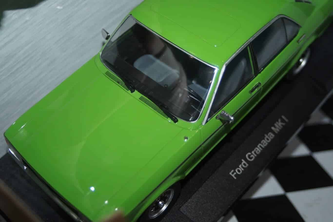 Model car group ford granada mk1 green 1975 mcg18396