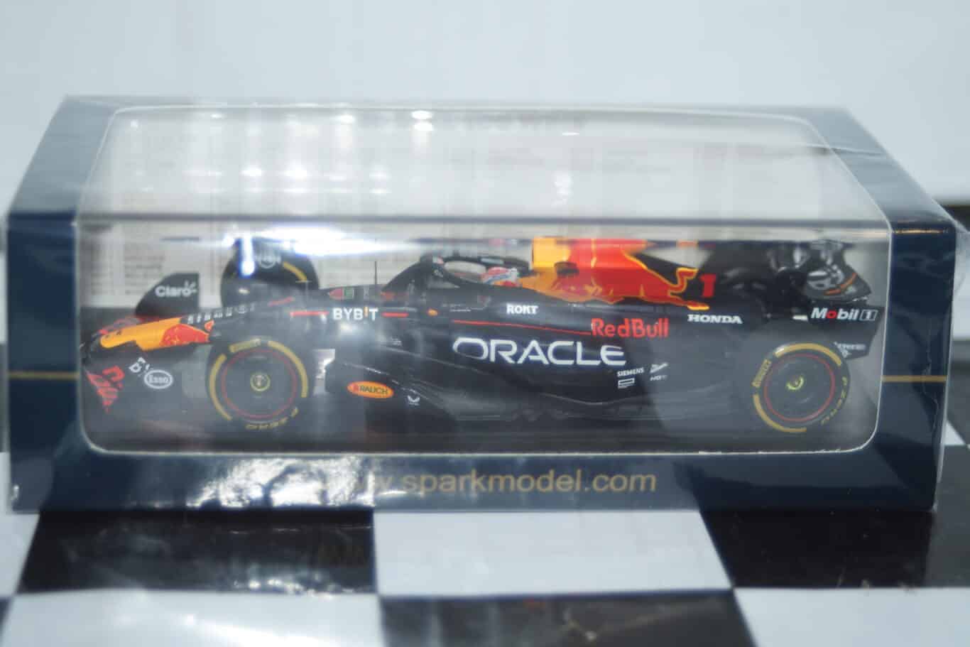 Spark oracle red bull racing rb19 #1 winner belgian gp 2023 1:43 resin s8916