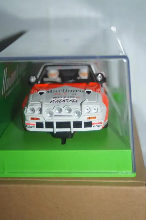 Avant slot opel manta 400 #9 "marlboro" cote d'ivoire1986 1:32 ref 51515