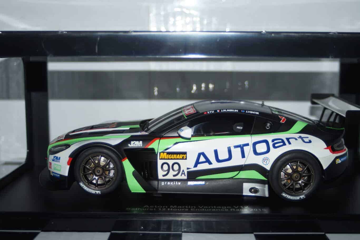 Autoart aston martin vantage 12hr endurance 2015 #99a 1:18 scale 81507
