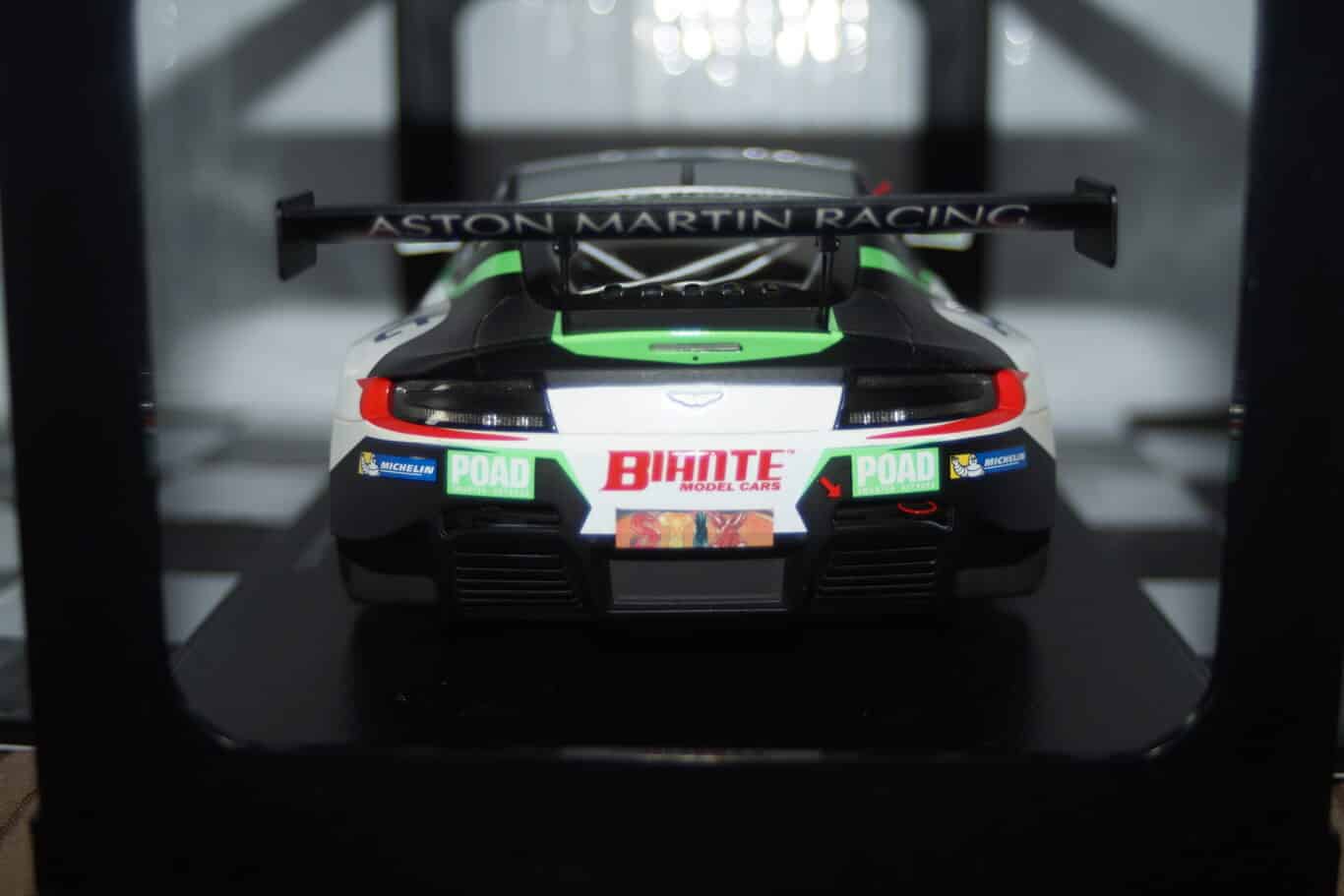 Autoart aston martin vantage 12hr endurance 2015 #99a 1:18 scale 81507