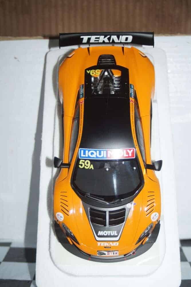 Autoart mclaren 650s gt3 bathurst 12hr winner 2016 #59 1:18 scale 81643