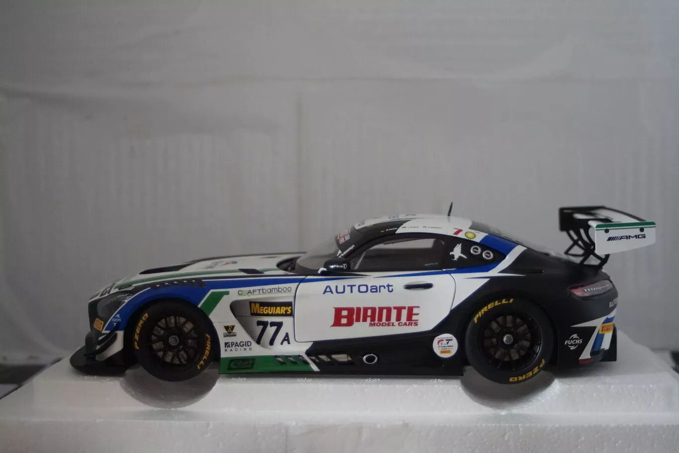 Autoart mercedes amg gt3 bathurst 12hr 2019 #77a 1:18 scale 81930