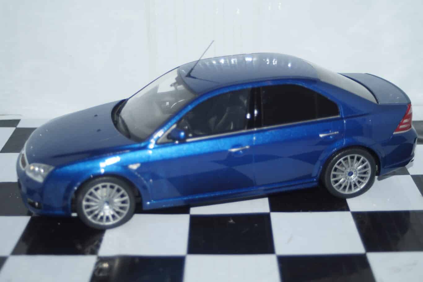 Otto ford mondeo st 220 blue 2005 1:18 ot448
