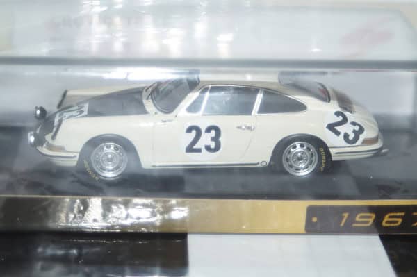 Spark porsche 911 carrera rsr winner #36 spa 24hr 1993 1:43 43spa1993