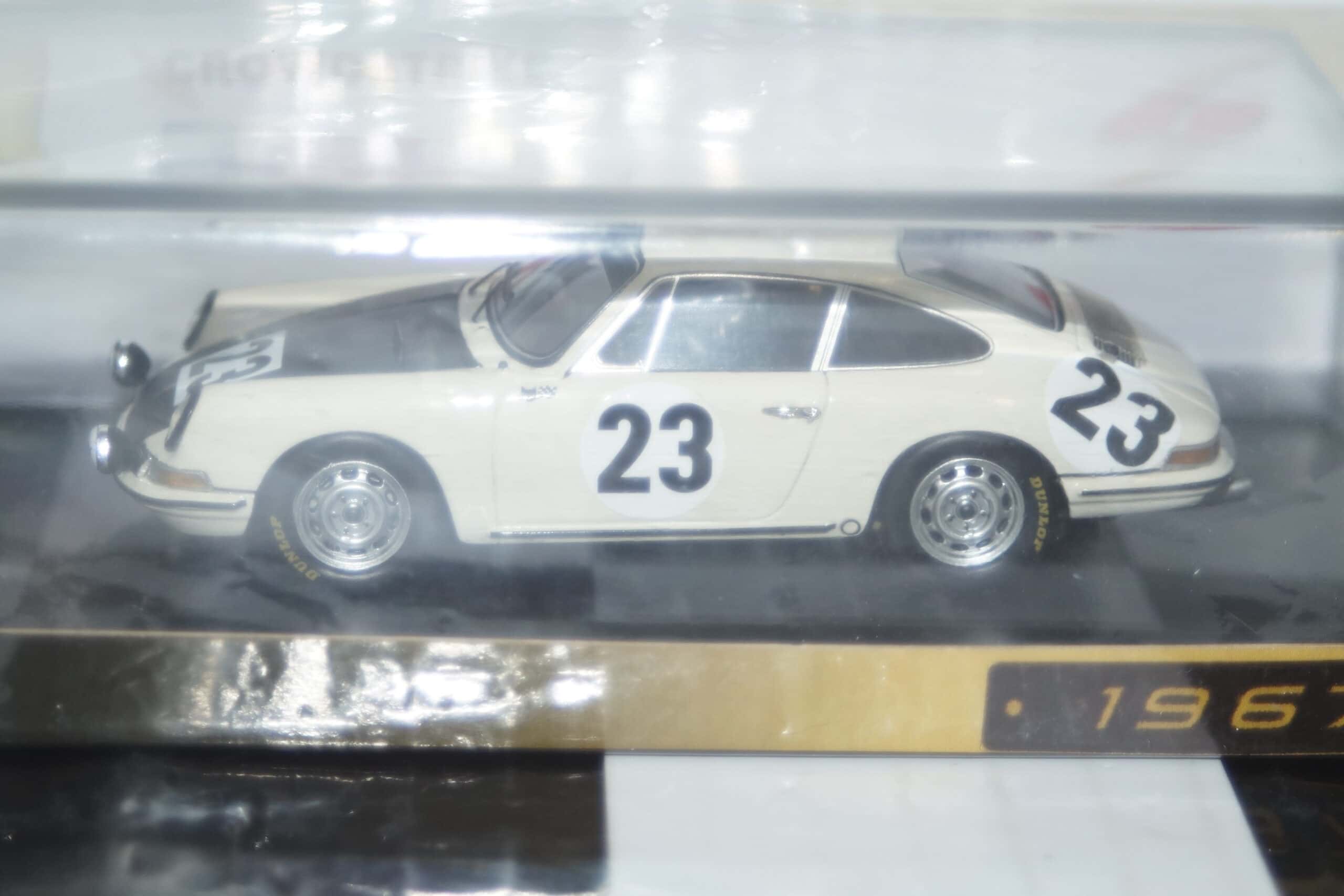 Spark porsche 911 carrera rsr winner #36 spa 24hr 1993 1:43 43spa1993