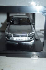 Triple 9 opel omega b roadcar 1996 silver 1:18 t9-1800430