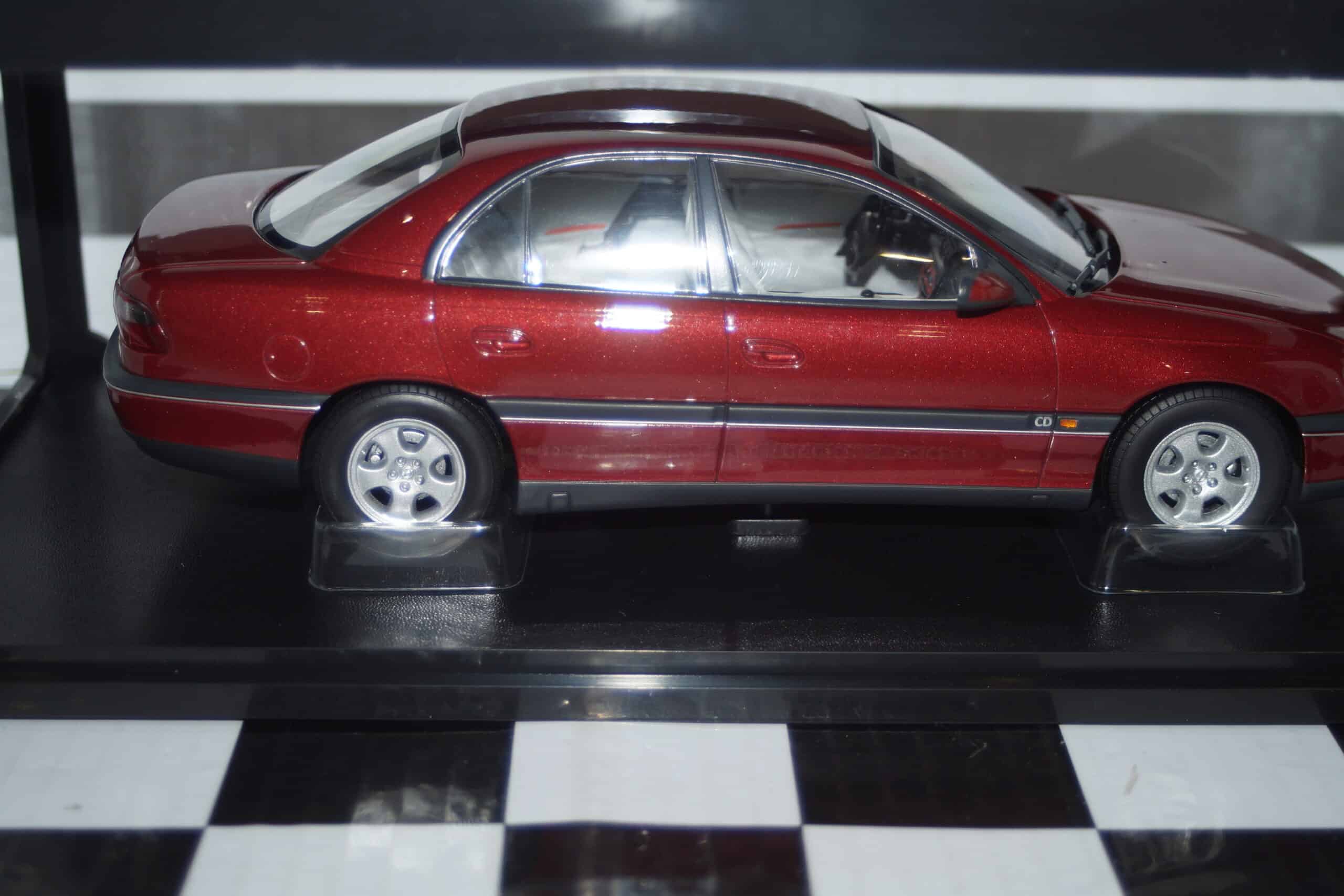 Triple 9 opel omega b roadcar 1996 maroon 1:18 t9-1800432