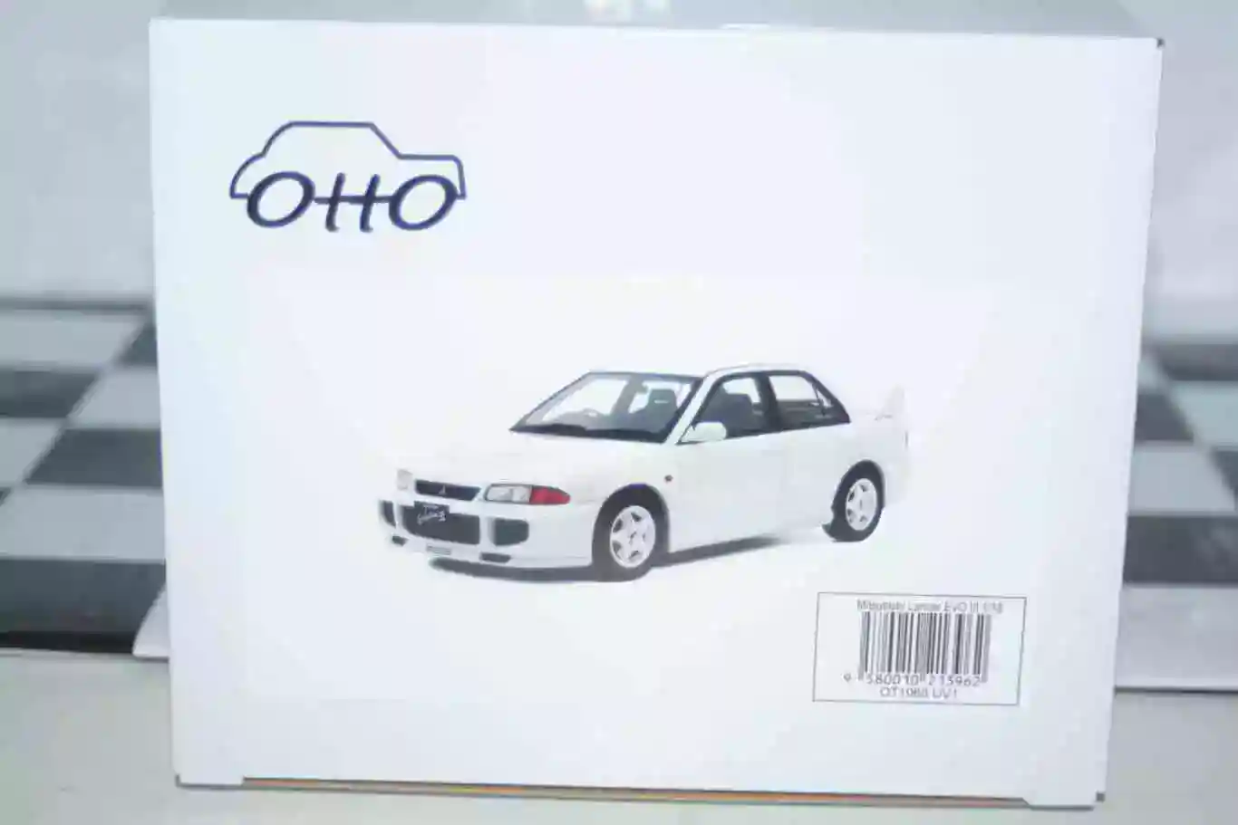 Otto mitsubishi lancer evo 3 white 1:18 resin ot1065