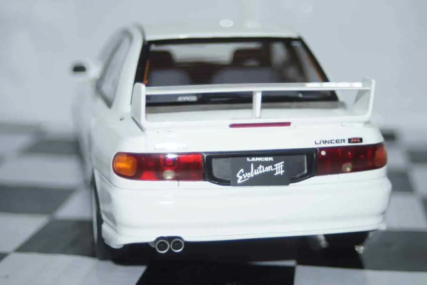 Otto mitsubishi lancer evo 3 white 1:18 resin ot1065