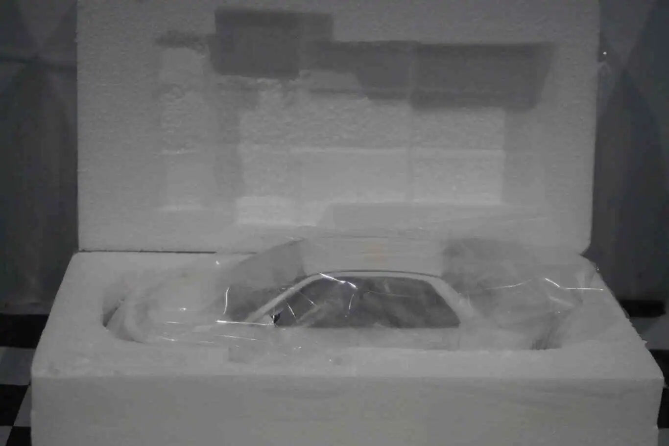 Otto mitsubishi lancer evo 3 white 1:18 resin ot1065