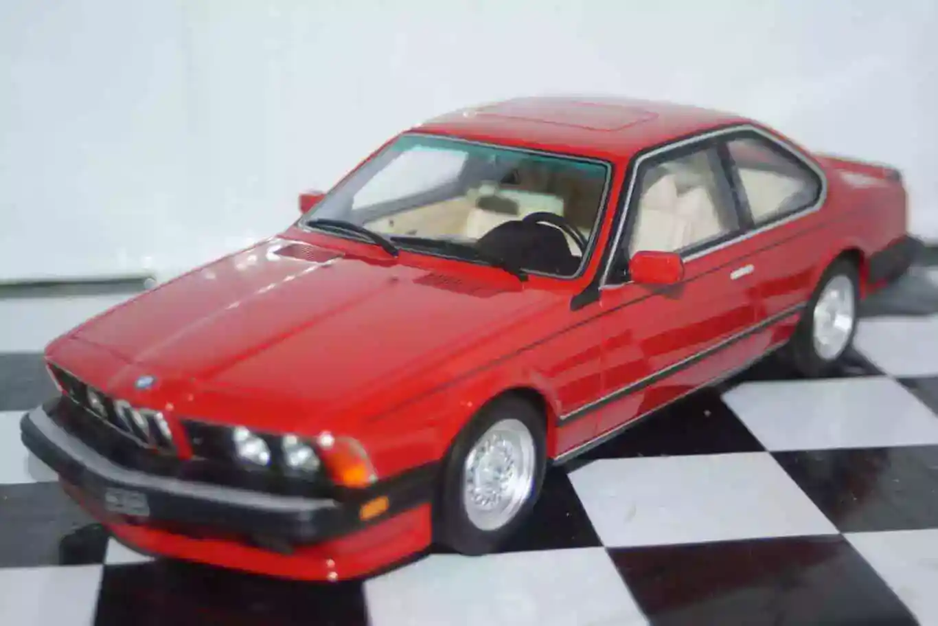 Otto bmw e24 m6 red 1986 1:18 ot1018