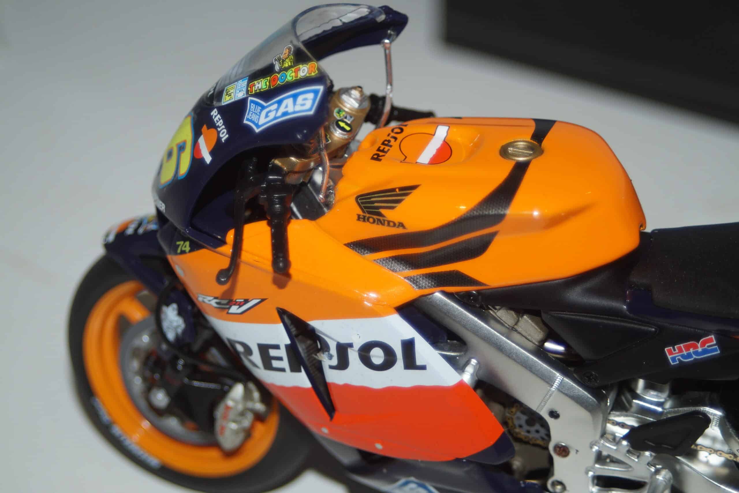 Ixo honda rc211v valentino rossi 