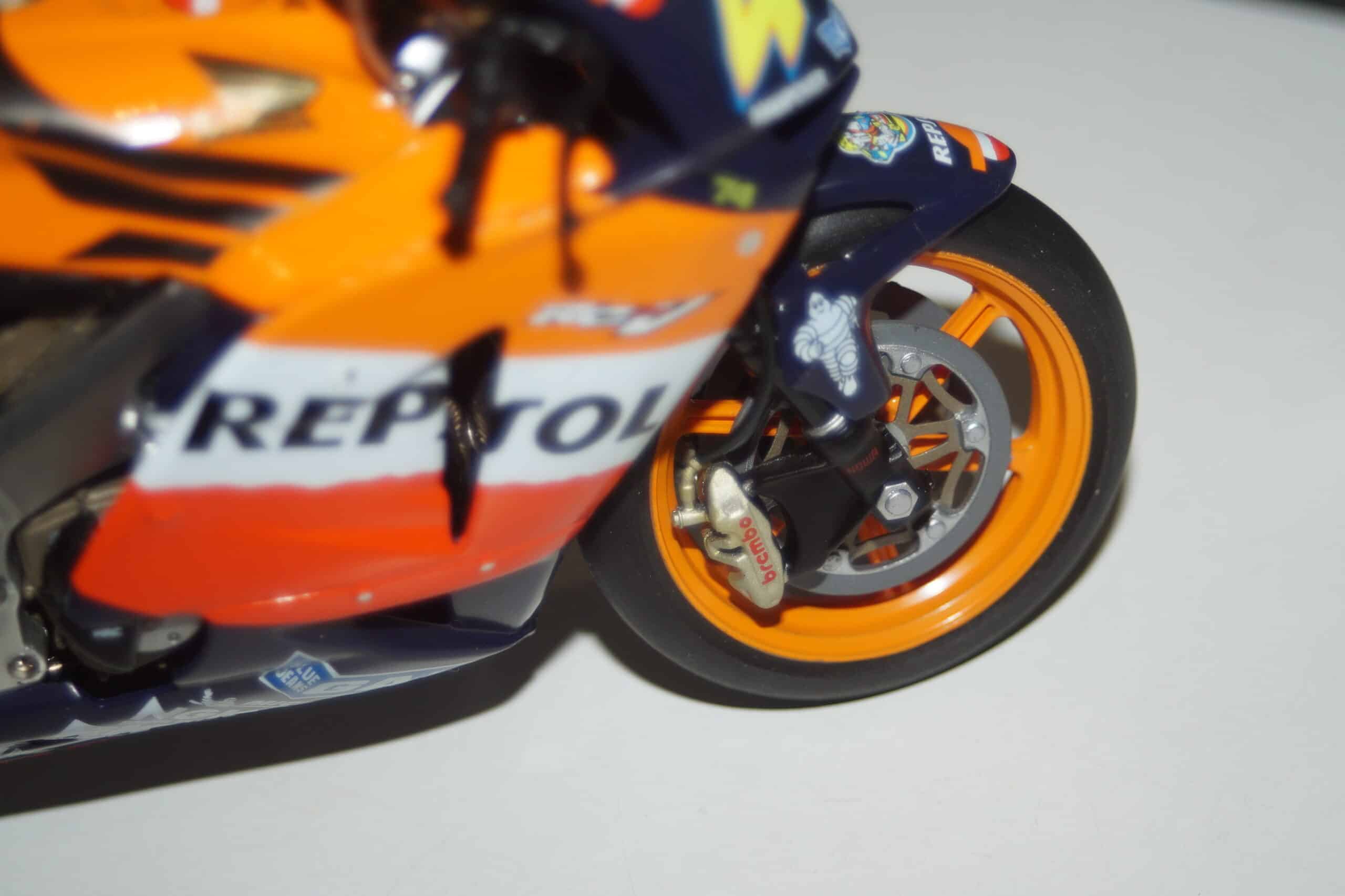 Ixo honda rc211v valentino rossi 