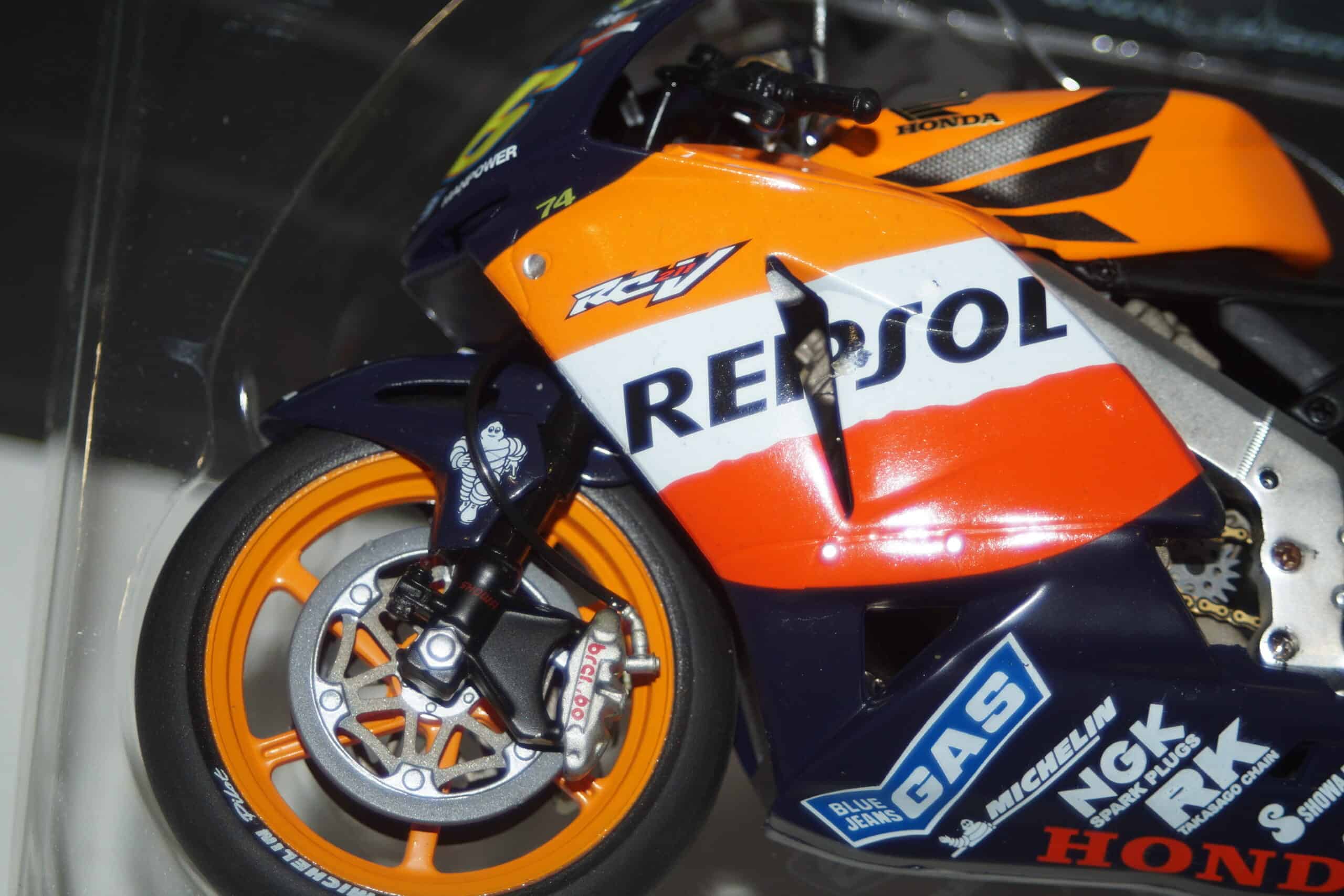 Ixo honda rc211v valentino rossi 