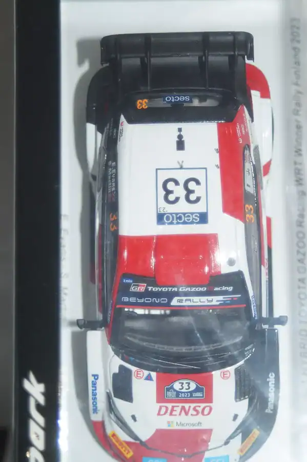 Spark toyota yaris gr rally finland winner 2023 evans #33 1:43 resin s6736