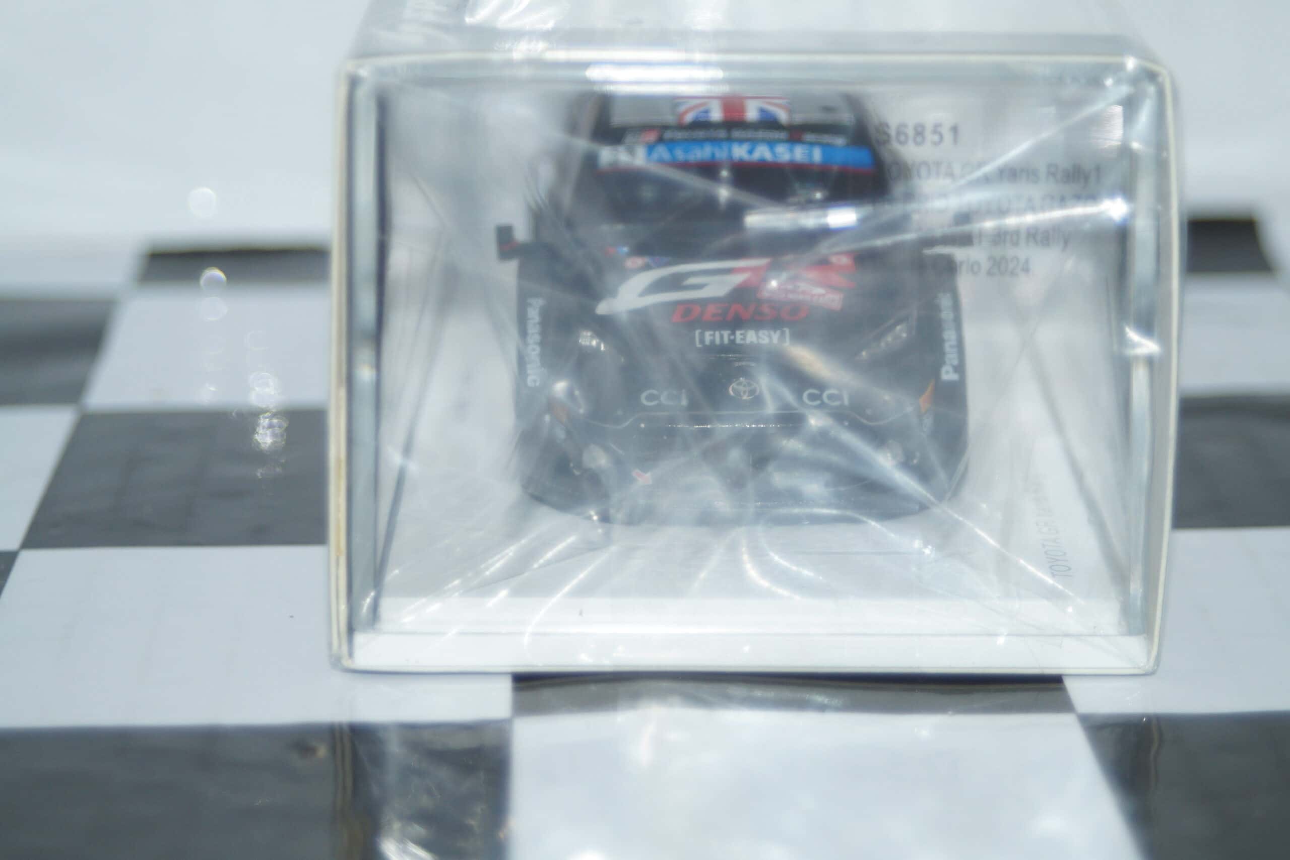 Spark toyota yaris gr rally japan 2023 t.katsuka #18 1:43 resin s6740