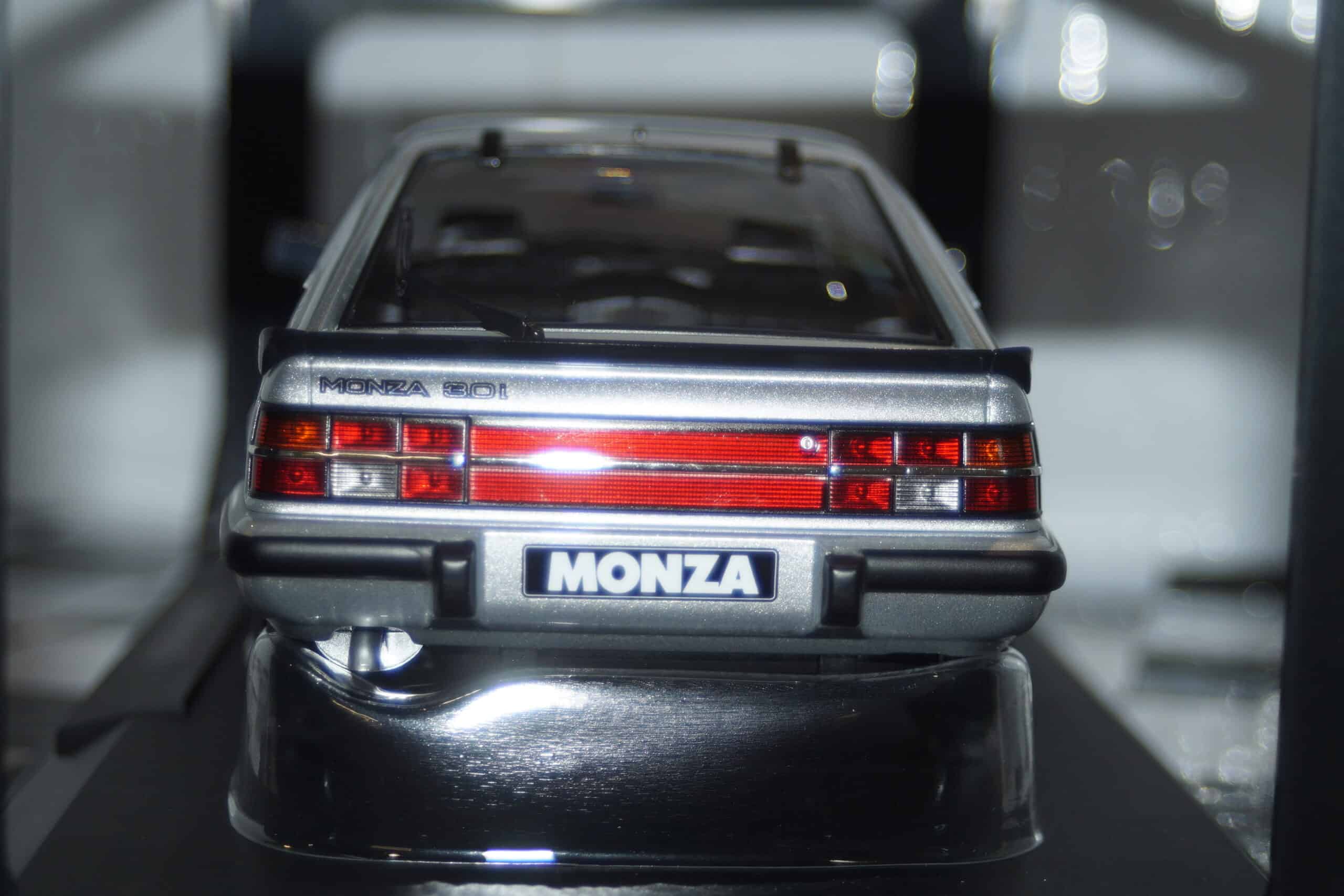 Norev opel monza 3.0i silver 1985 1:18 scale 183640 ltd