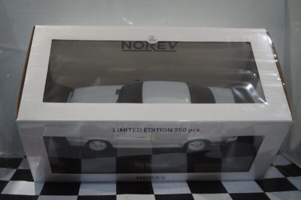 Norev opel manta 400 white 1982  1:18 scale 183302 ltd