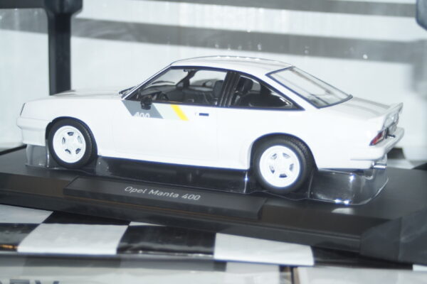 Norev opel manta 400 white 1982  1:18 scale 183302 ltd