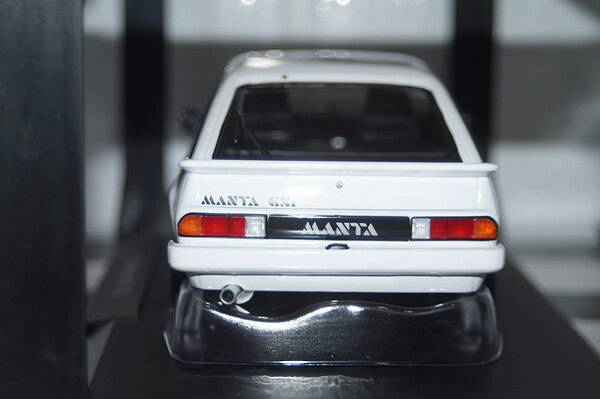 Norev opel manta cc gsi white 1984 1:18 scale 183316 ltd