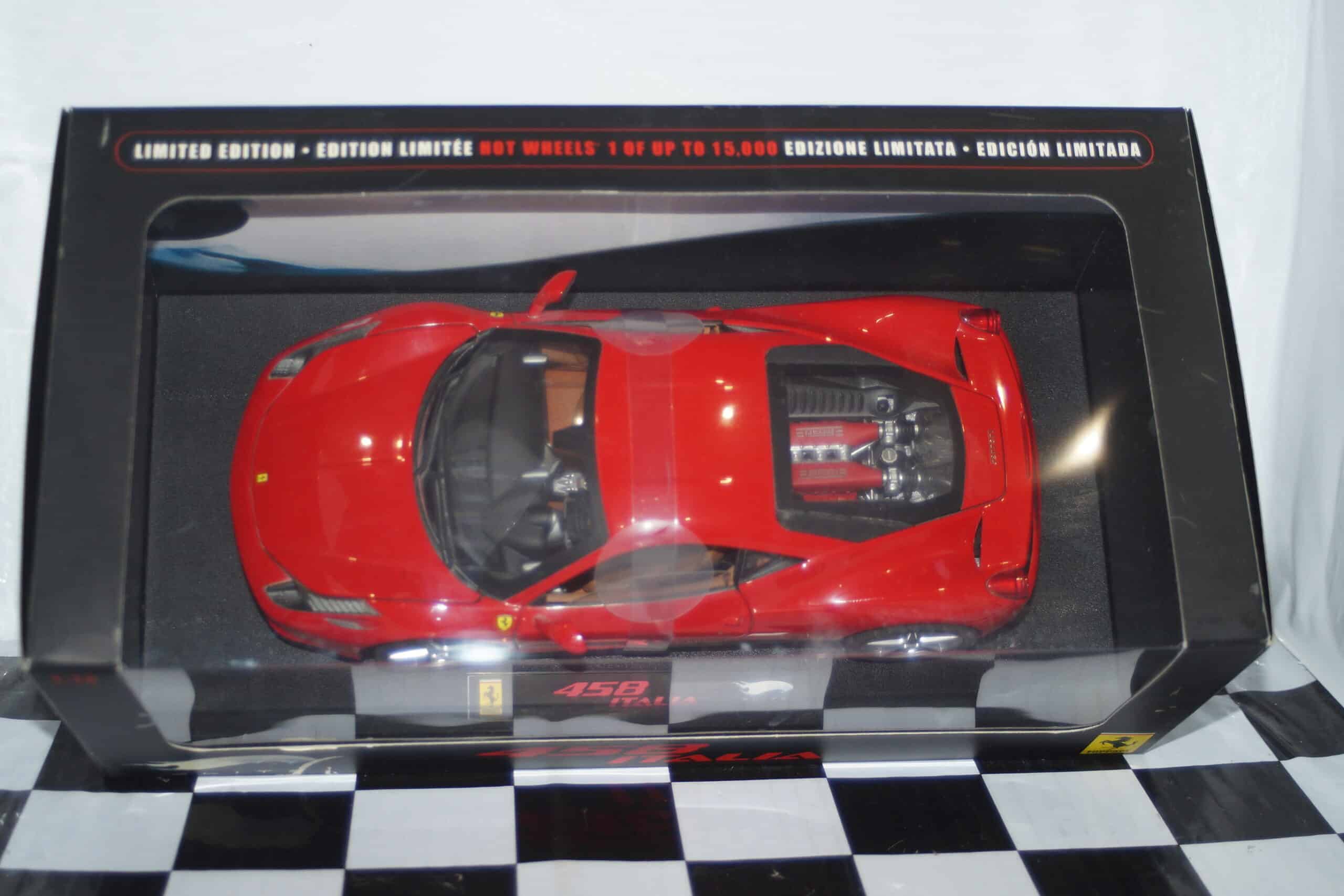 Hotwheels ferrari 458 italia red 1:18th p9893