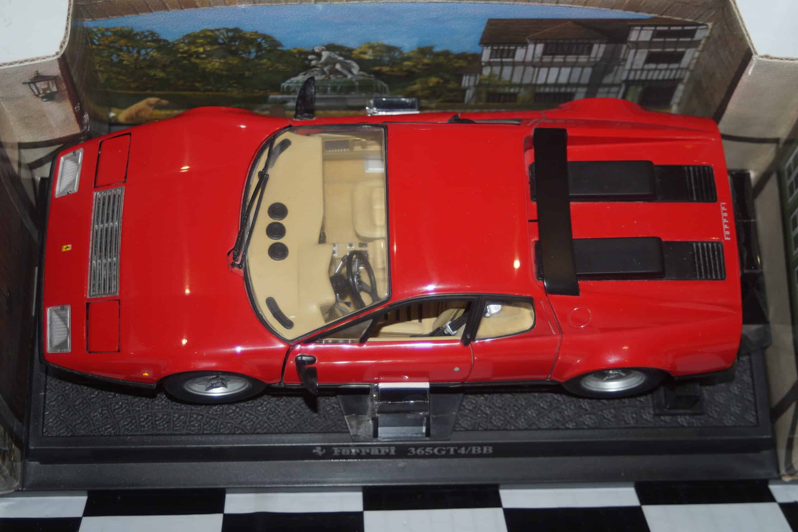 Kyosho ferrari 365 gt4 / bb red 1:18th ref 08173r