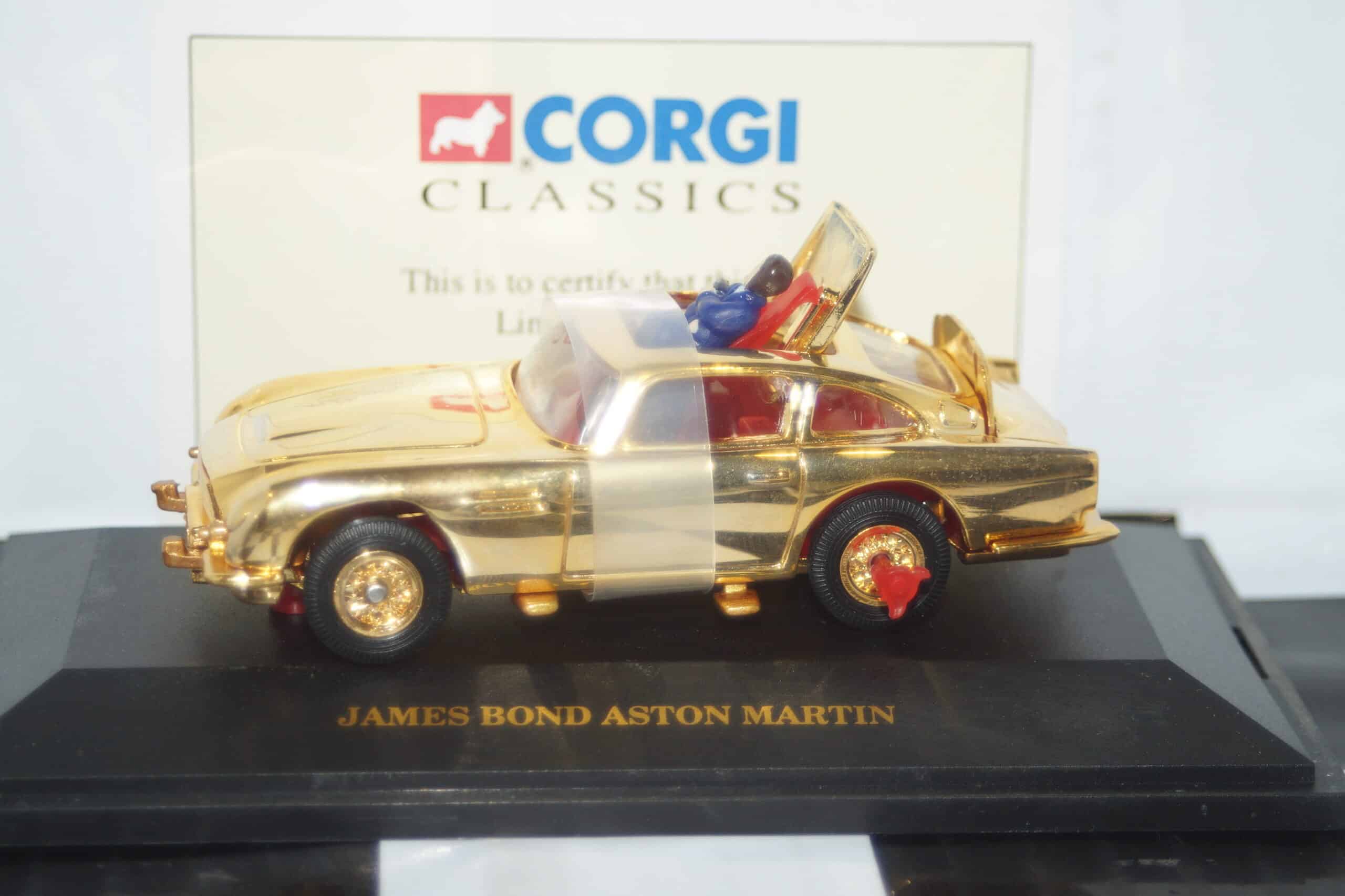 Corgi aston martin db5 james bond gold plated 96656 1:43rd