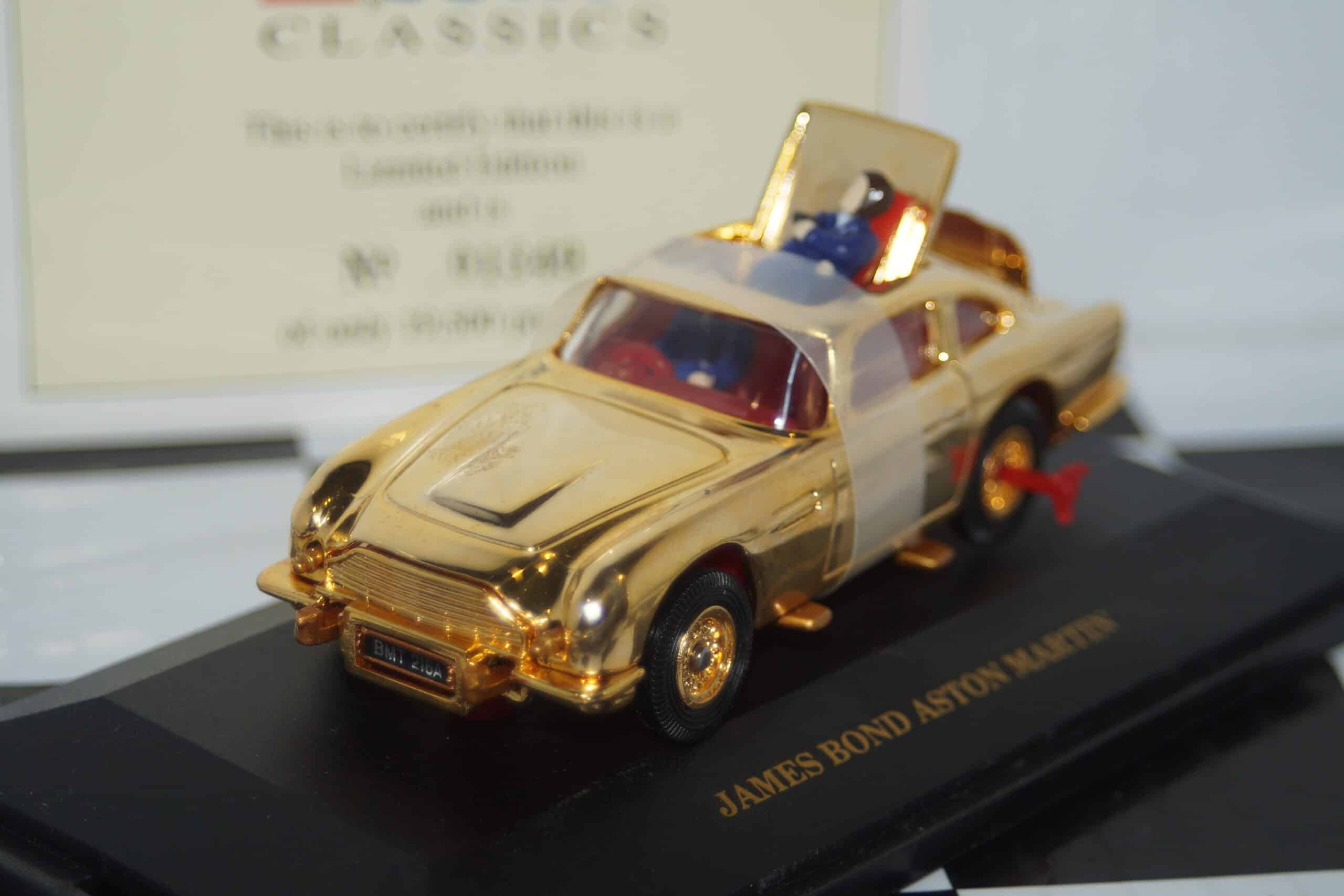 Corgi aston martin db5 james bond gold plated 96656 1:43rd