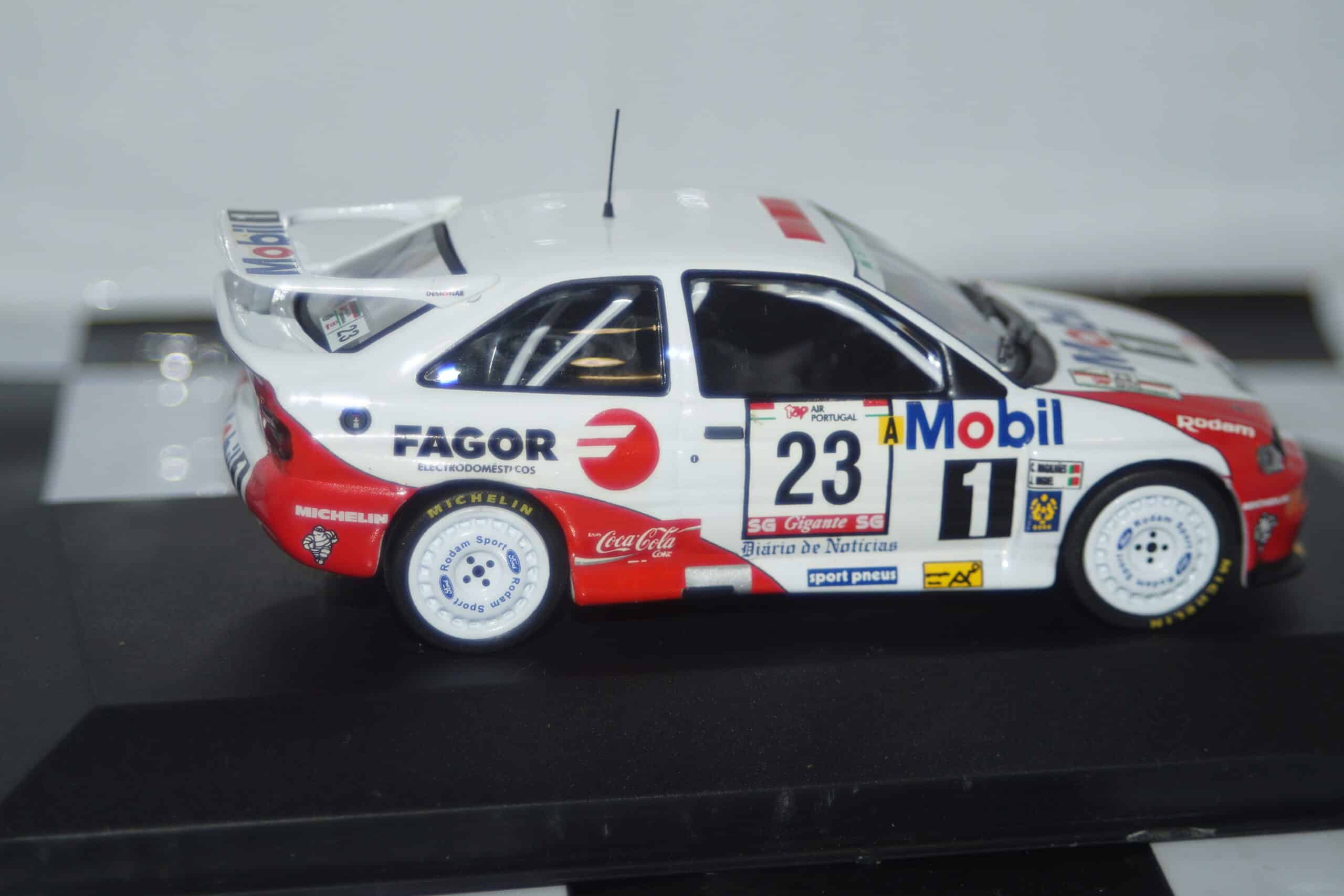 Ixo ford escort rs cosworth rally portugal 1994 1/43