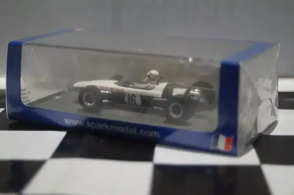 Spark mclaren m4a grand prix p de pau f2 #16 lawrence 1968 1:43 resin sf179