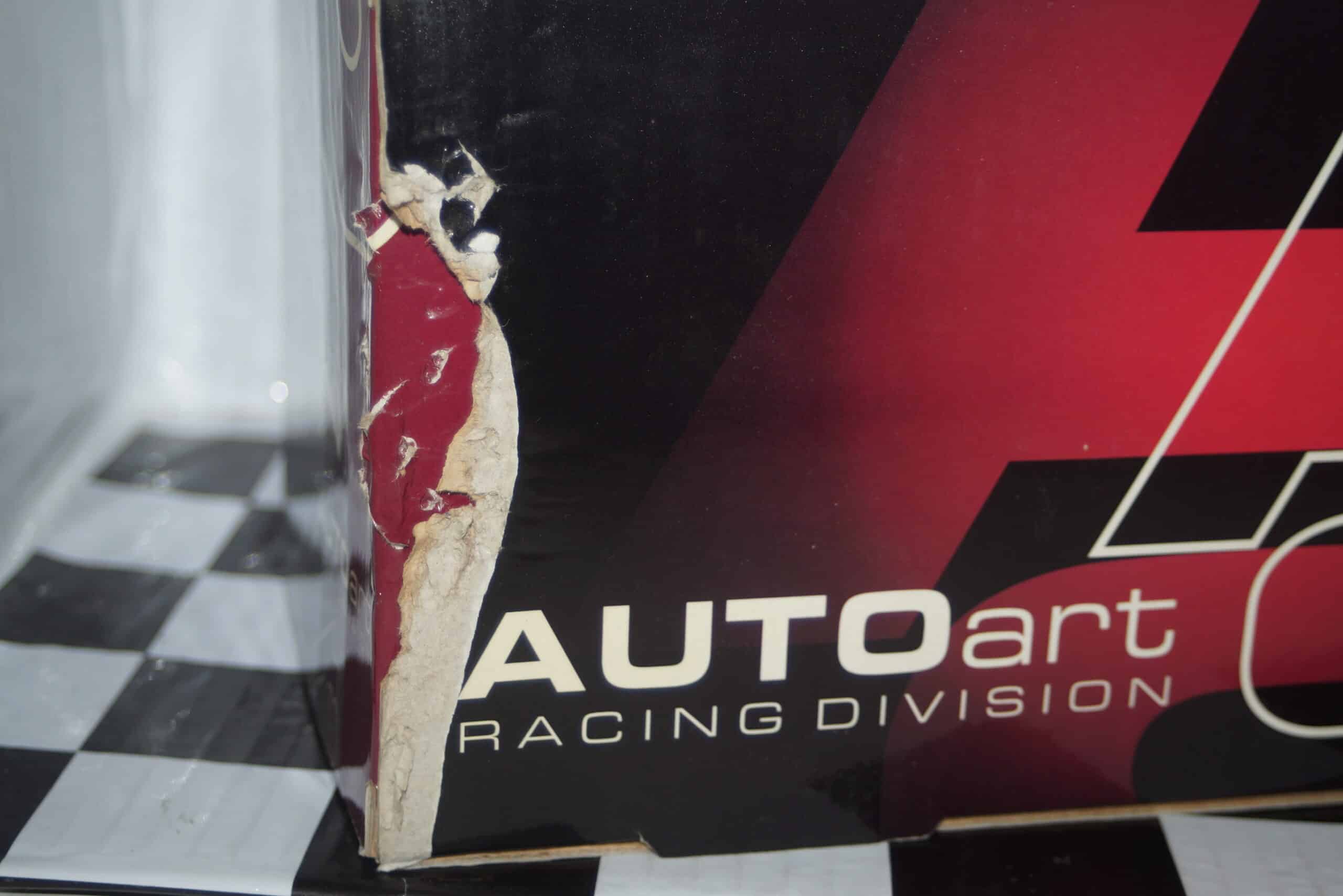 Autoart toyota corolla wrc australia 98 d.auriol 1:18 scale 80024 - tatty box
