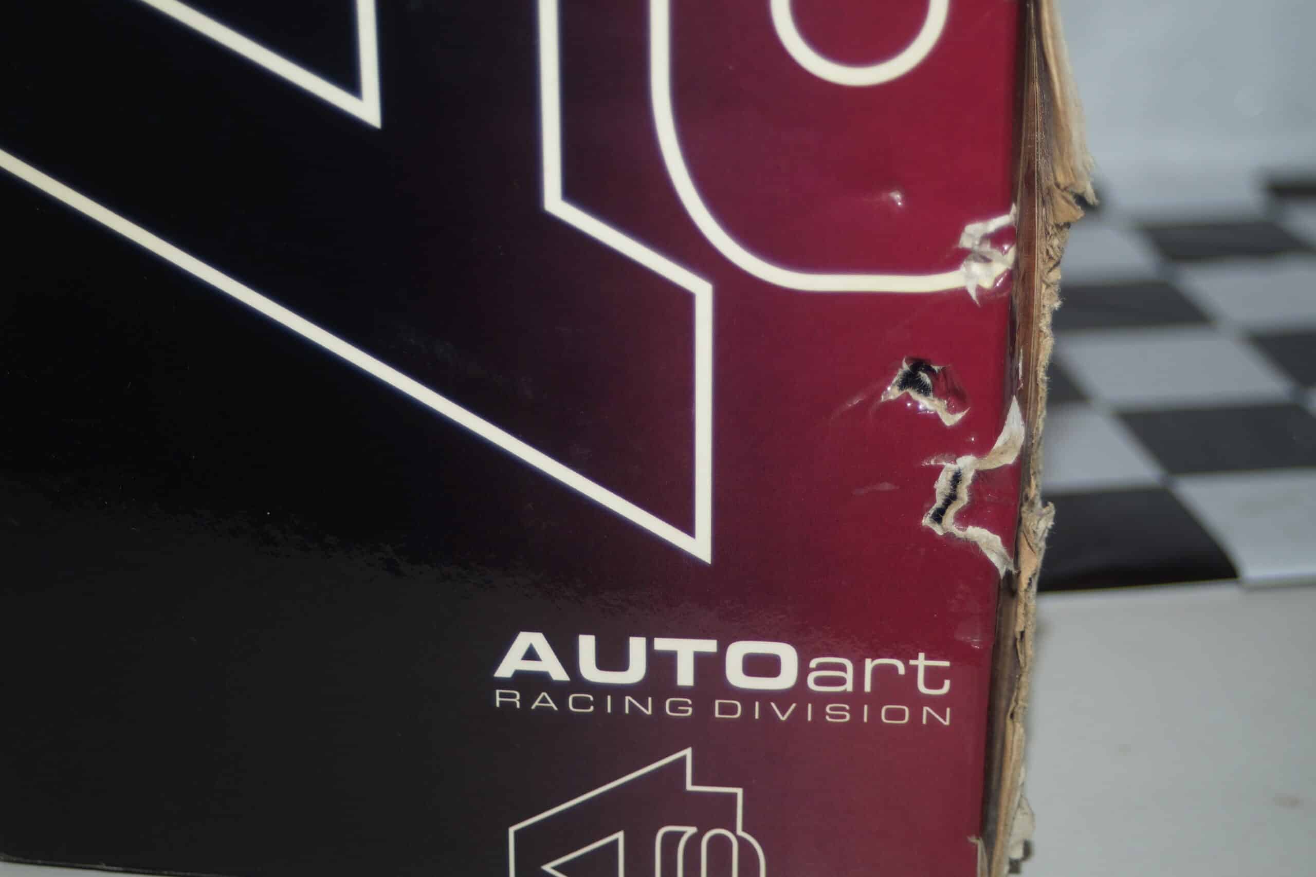 Autoart toyota corolla wrc australia 98 d.auriol 1:18 scale 80024 - tatty box