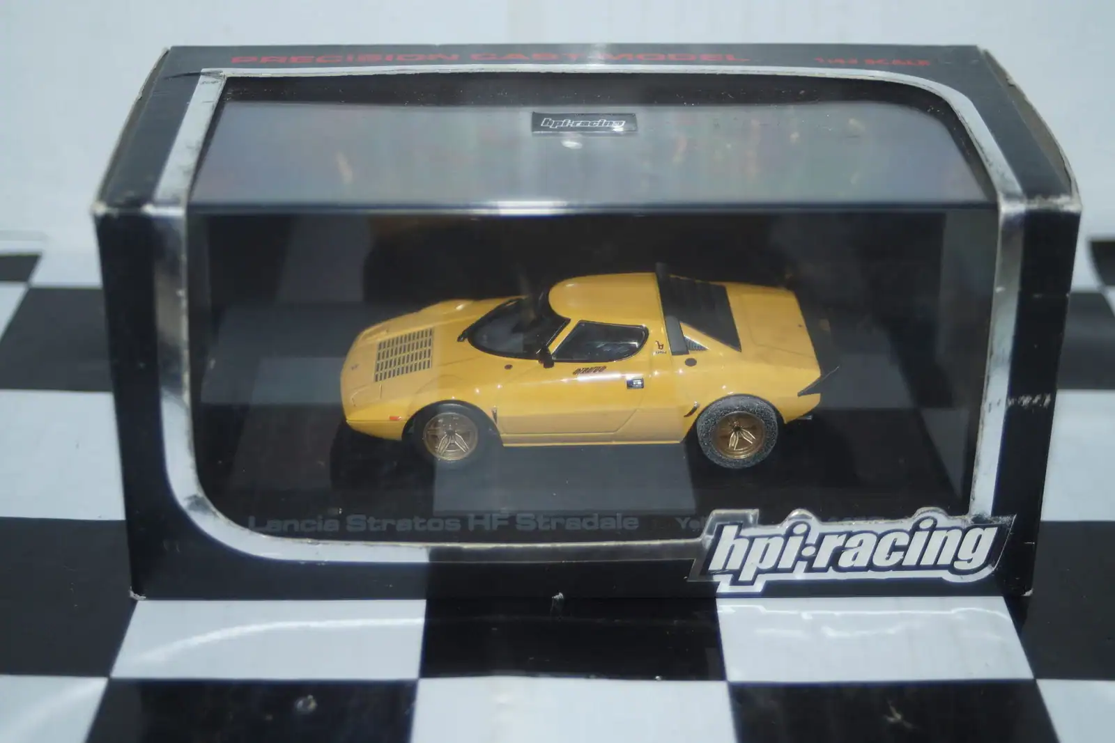 Hpi lancia stratos hf stradale yellow ref 987 1:43