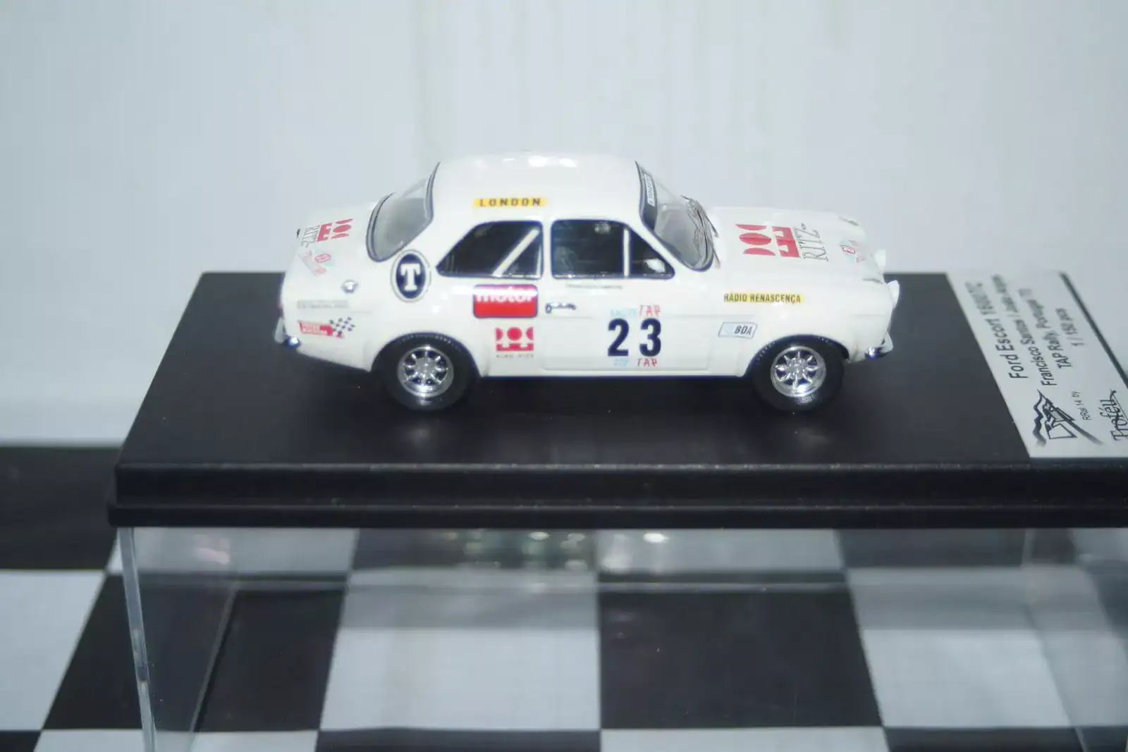 Trofeu ford escort mk1 portugal rally #23 1973 f.santos rr.al 14 1/43