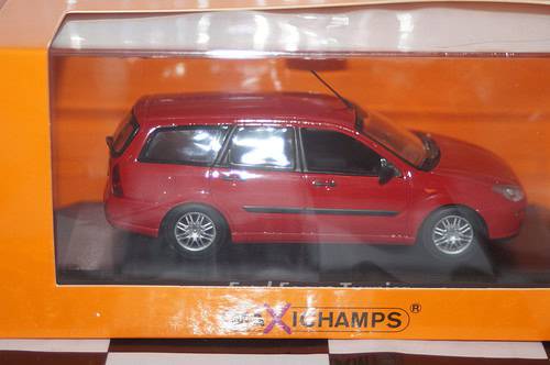 Maxichamps ford focus st 2011 red 1:43 940 081900