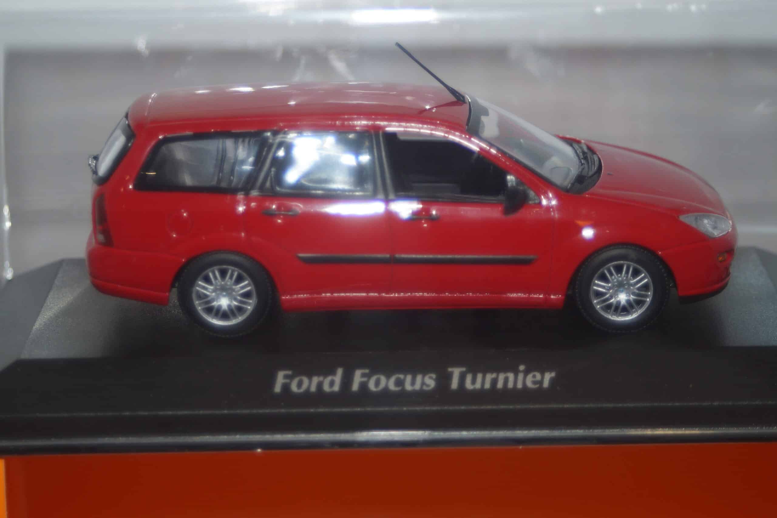 Maxichamps ford focus st 2011 red 1:43 940 081900