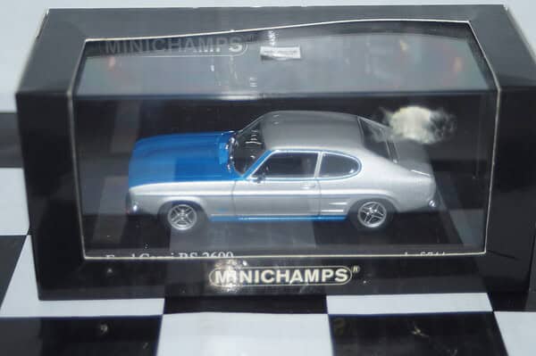 Minichamps ford capri rs 2600 silver/blue 1972 ref 400 085805 1:43