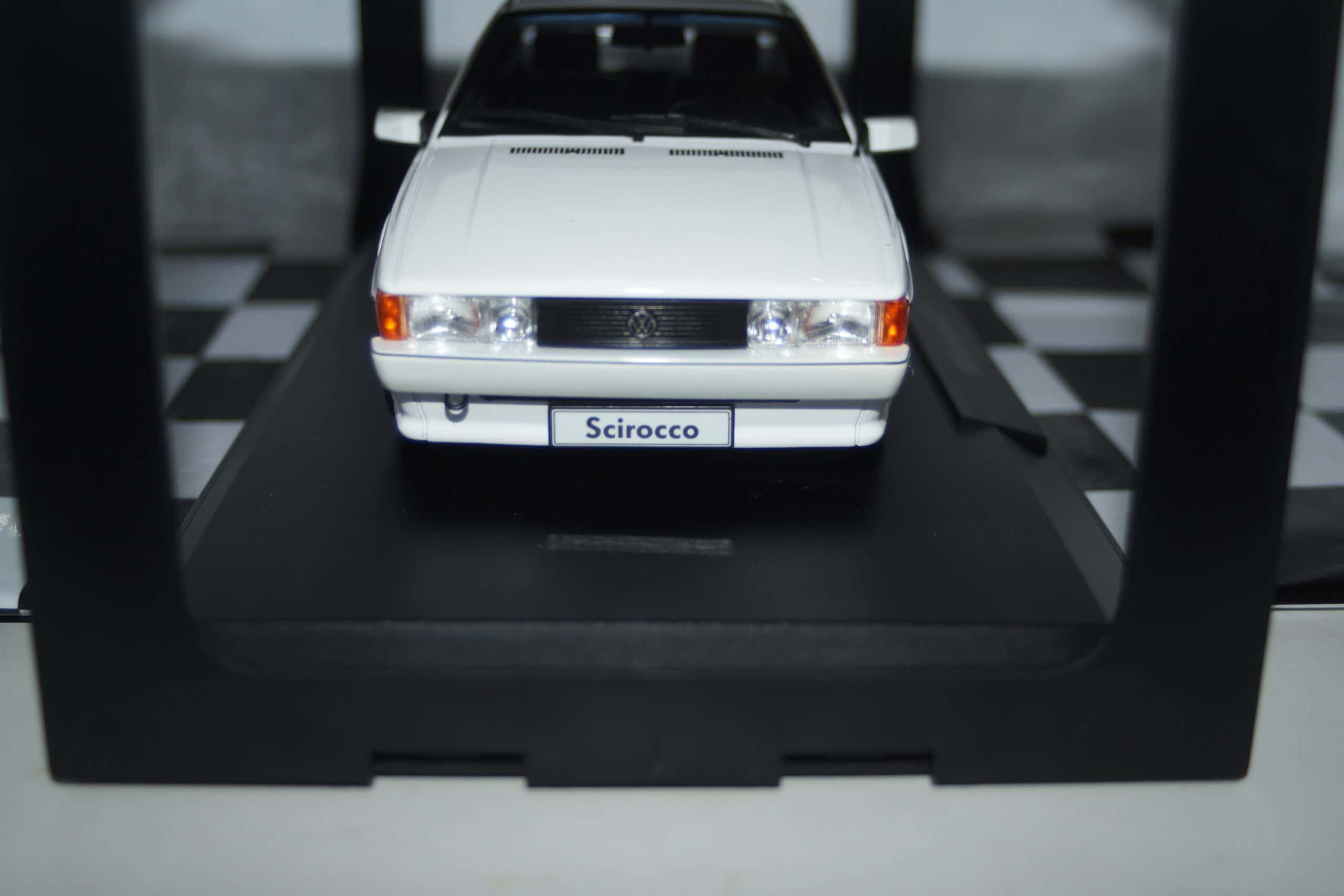 Norev vw scirocco gtii 1992 white 1:18 ref 188631