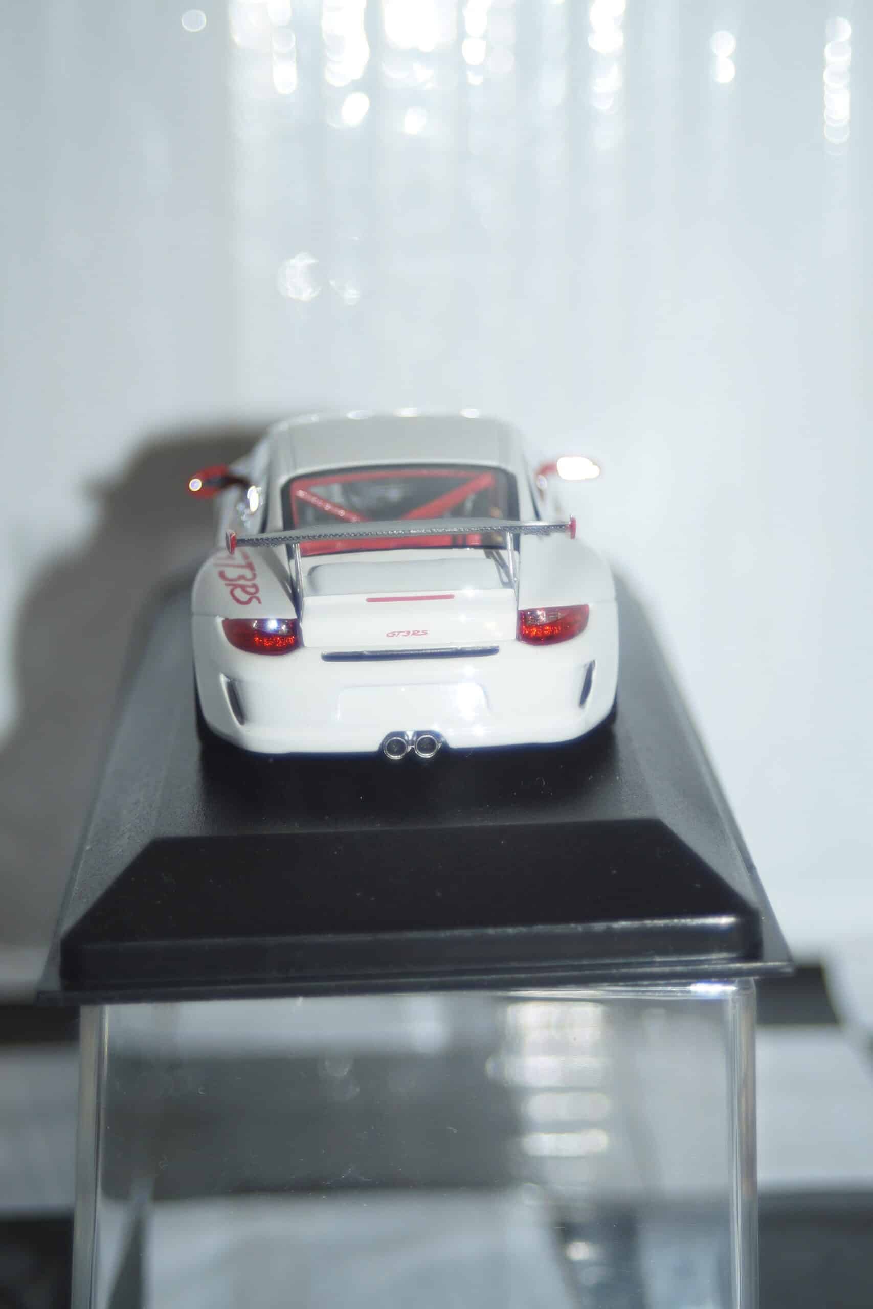 Minichamps porsche 911 gt3 rs (997 11) white 2010,400 069100 ,1:43