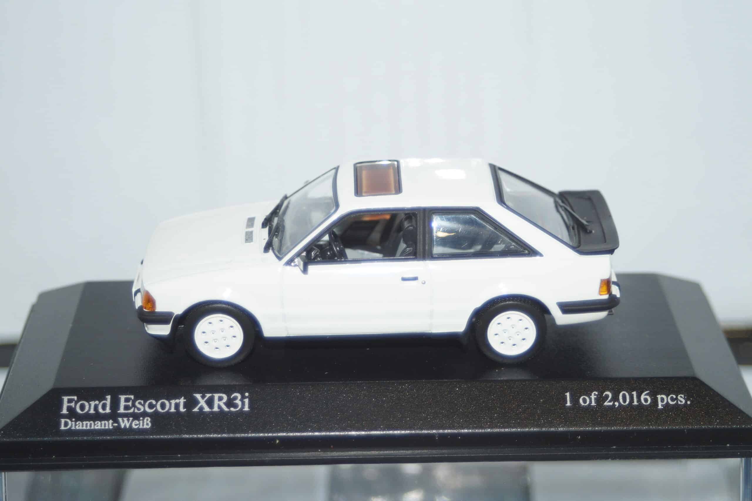 Minichamps ford fiesta 2008 white 3 door 400 088002 1:43 diecast