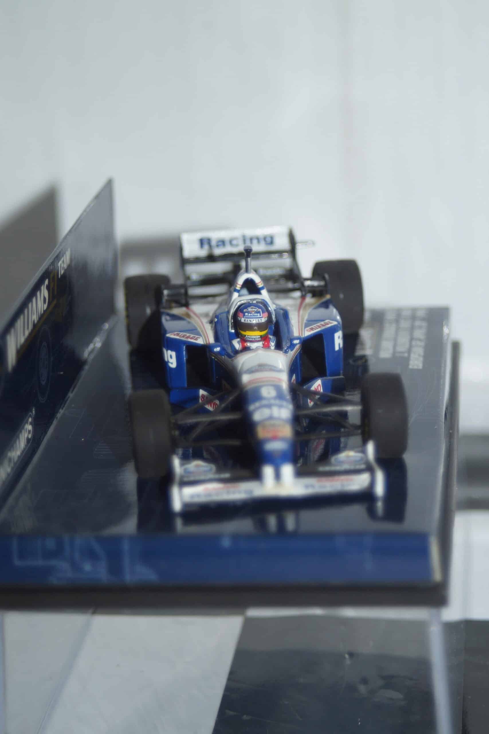 Minichamps williams renault fw19 j.villeneuve  430 970003 1:43